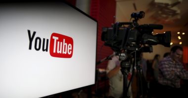 إيه الفرق بين كيفية إيقاف وضع تقييد المحتوى على يوتيوب بسطح المكتب والهاتف