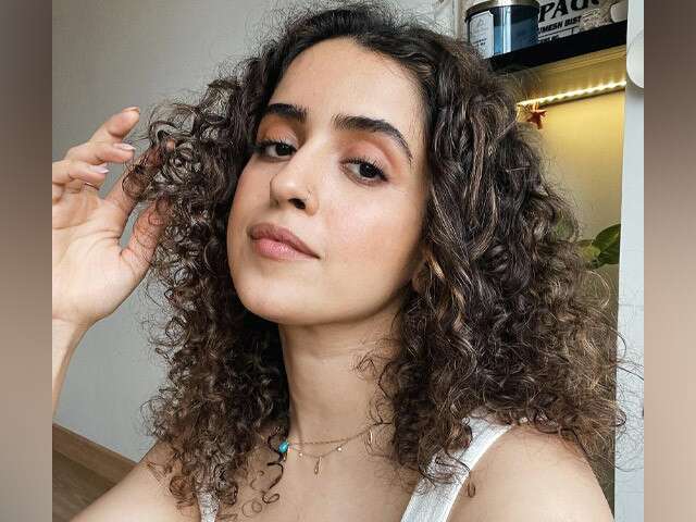 شعر كيرلى شعر كيرلى