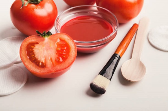 وصفات للعناية بالبشرة من الطماطم