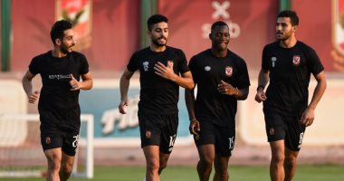 كولر يقود تدريبات خاصة للاعبين الدوليين في الأهلى 