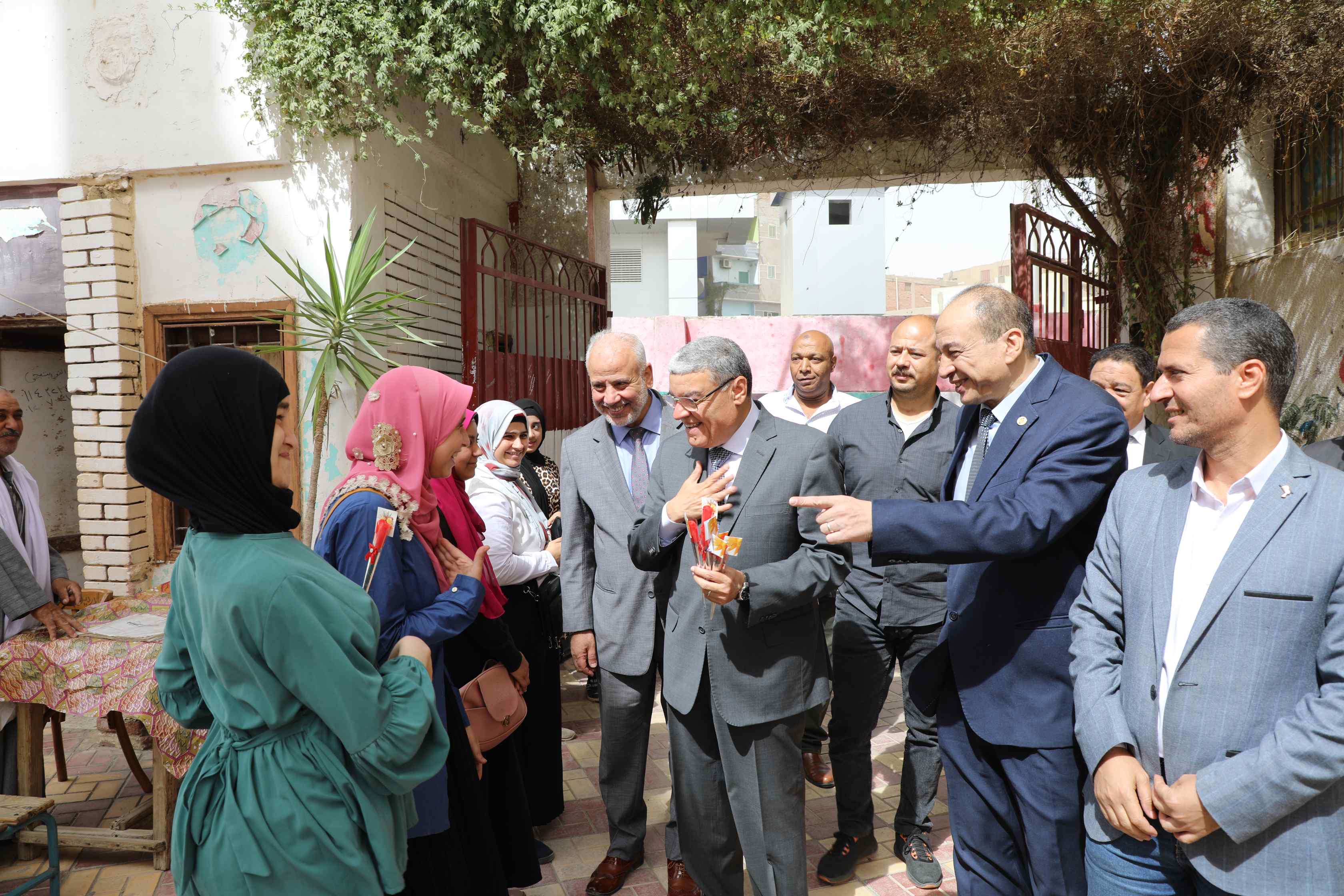 احتفالية مدرسة الأمل للصم وضعاف السمع باليوم العالمى للغة الإشارة (3) - Copy احتفالية مدرسة الأمل للصم وضعاف السمع باليوم العالمى للغة الإشارة (3) - Copy