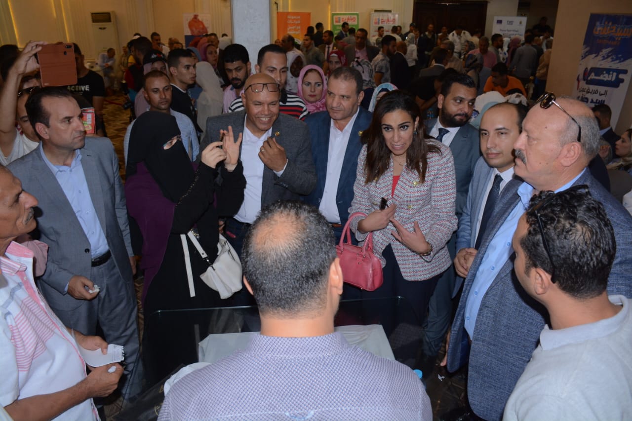 الملتقى التوظيفى اشتغل فني لتوفير 3500 فرصة عمل بالبحيرة الملتقى التوظيفى اشتغل فني لتوفير 3500 فرصة عمل بالبحيرة