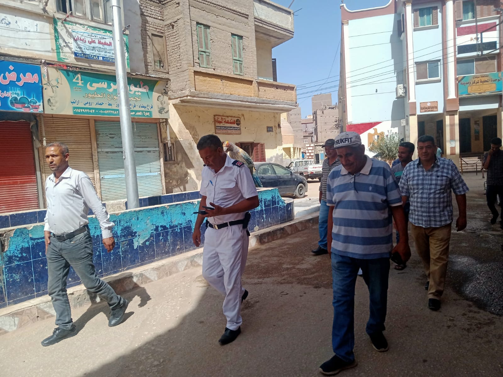 اثناء الحملة على المحلات بمدينة المراغة اثناء الحملة على المحلات بمدينة المراغة