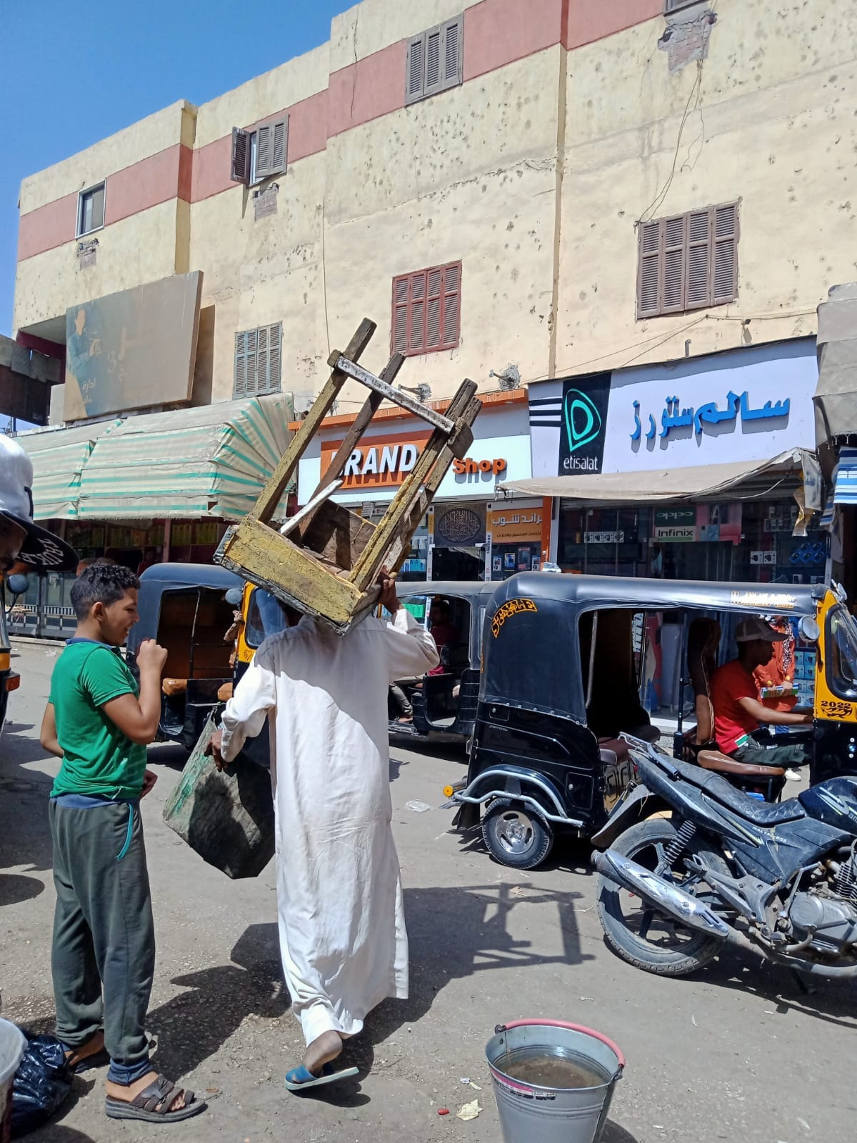 جانب من الحملة جانب من الحملة