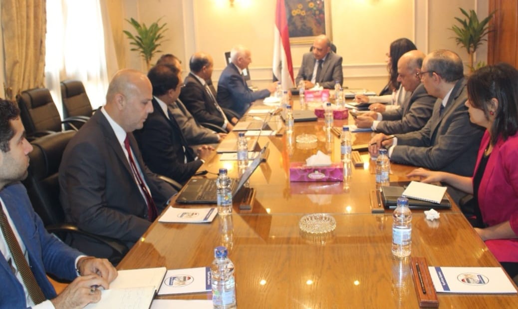 وزير قطاع الأعمال يتابع خطة تطوير مصانع الغزل والنسيج وزير قطاع الأعمال يتابع خطة تطوير مصانع الغزل والنسيج