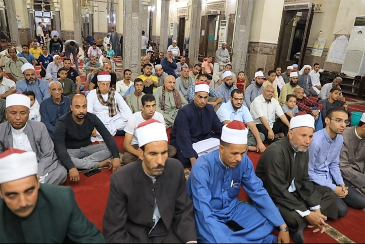 جانب من الاحتفال جانب من الاحتفال