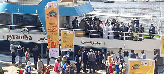 افتتاح-معرض-المنتجات-للمهرجان-الدولى-للتمور-بمدينة-أسوان--(7) افتتاح-معرض-المنتجات-للمهرجان-الدولى-للتمور-بمدينة-أسوان--(7)