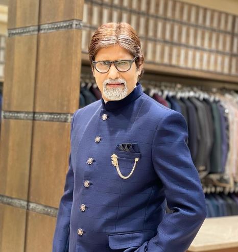 شبيه النجم اميتاب باتشان