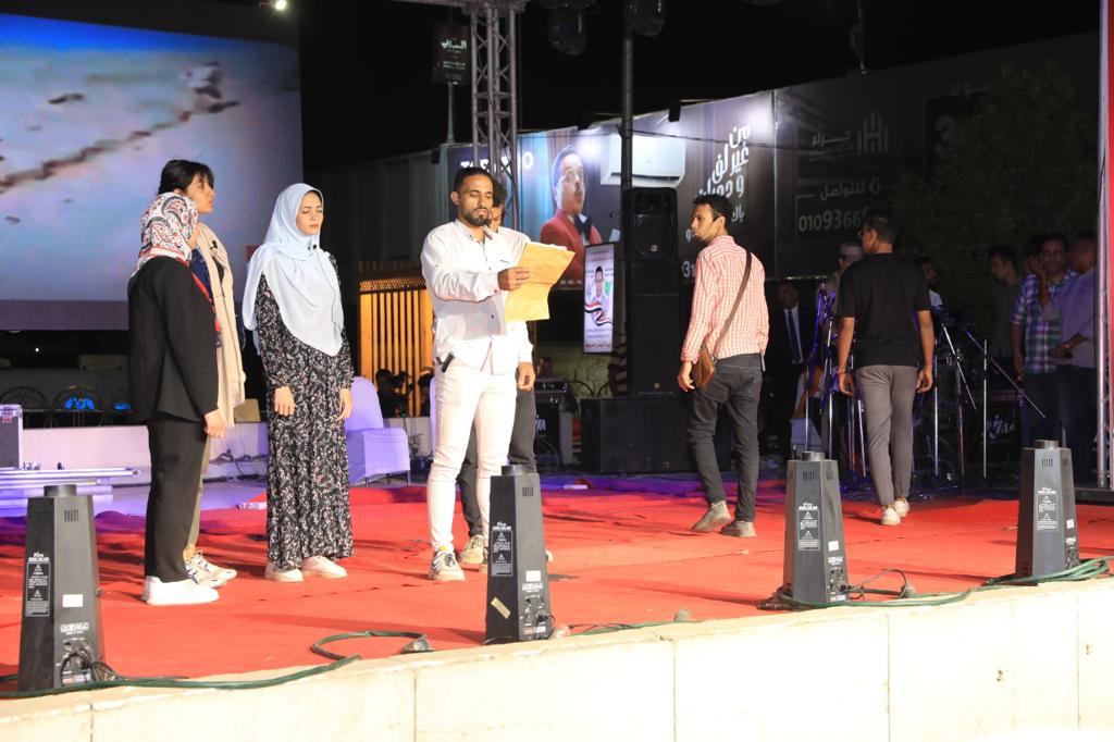 جانب من الاحتفالية جانب من الاحتفالية
