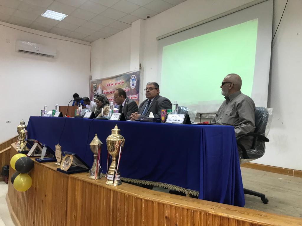 خلال الإحتفال خلال الإحتفال