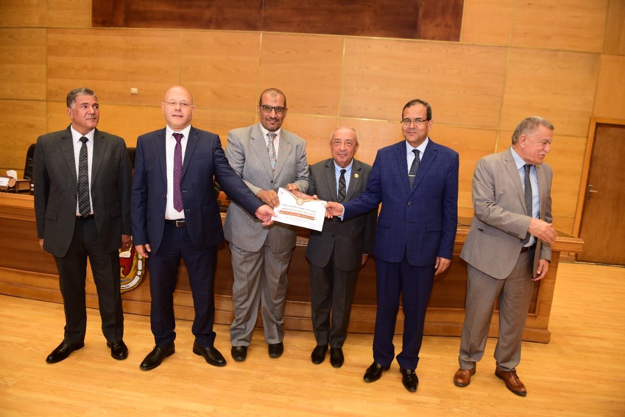 رئيس الجامعة ونقيب المهندسين (5) رئيس الجامعة ونقيب المهندسين (5)