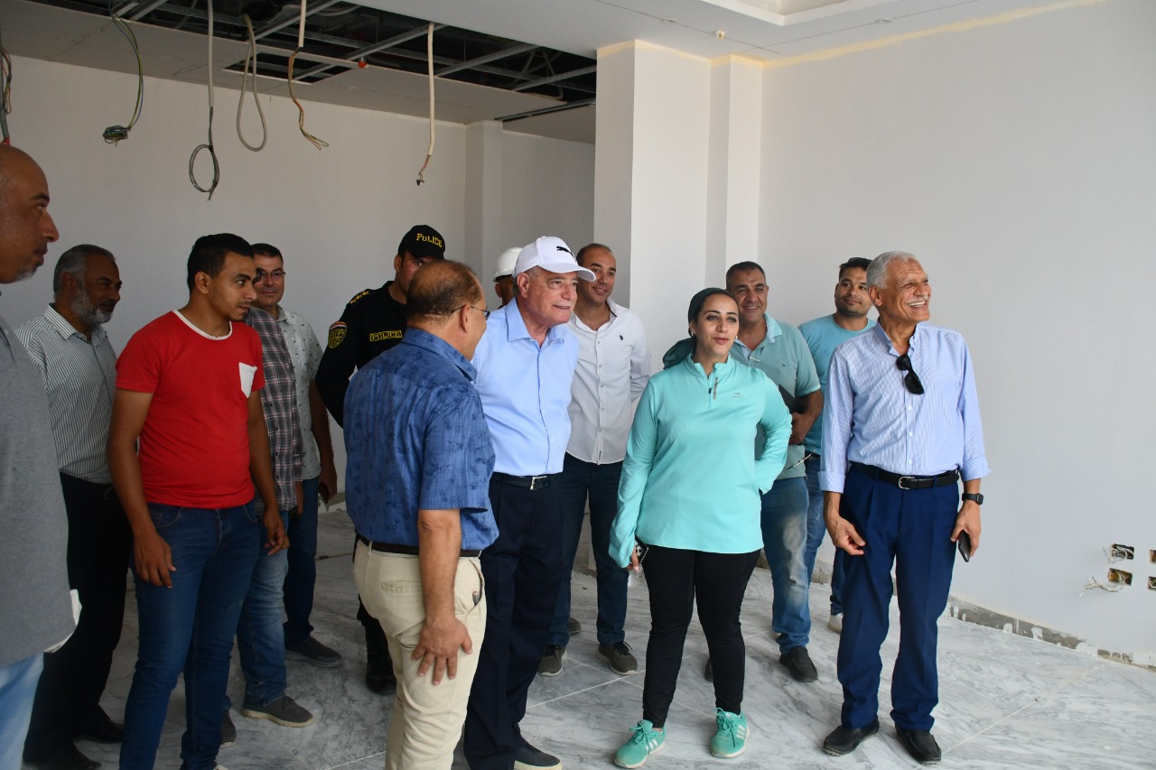 اثناء الجولة (2) اثناء الجولة (2)