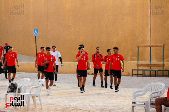 لاعبو المنتخب الأولمبى في طريقهم للتدريبات (1) لاعبو المنتخب الأولمبى في طريقهم للتدريبات (1)
