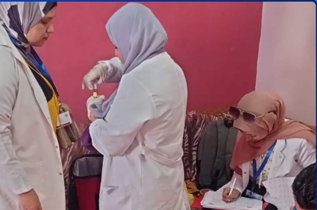 الفريق الطبى اثناء المسح الفيروسات الكبدية الفريق الطبى اثناء المسح الفيروسات الكبدية
