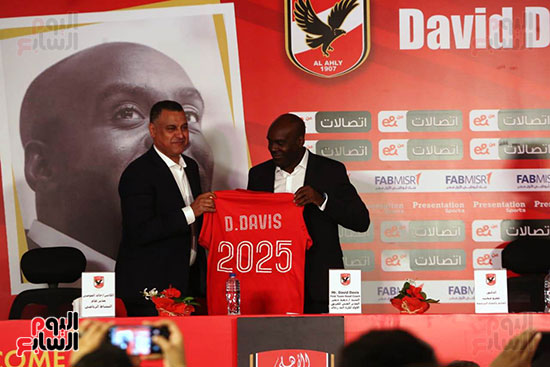 تقديم-المدير-الفني-لفريق-اليد-بالنادي-الاهلى-(7) تقديم-المدير-الفني-لفريق-اليد-بالنادي-الاهلى-(7)