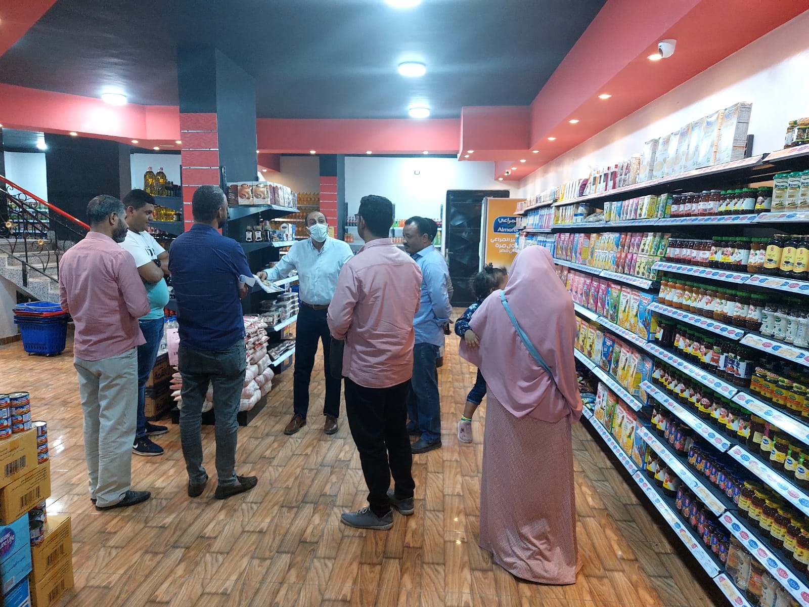 جولة وكيل التموين على المحلات بالأقصر جولة وكيل التموين على المحلات بالأقصر
