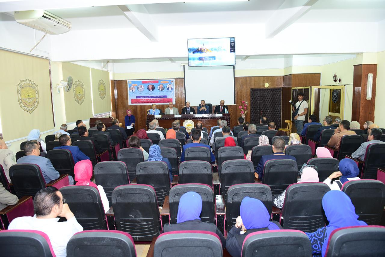 جانب من حضور ملتقى التوظيف بكلية العلوم (1) جانب من حضور ملتقى التوظيف بكلية العلوم (1)