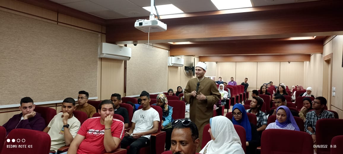 جامعة الأقصر تنظم ندوة توعوية للطلاب حول التفكك الأسري جامعة الأقصر تنظم ندوة توعوية للطلاب حول التفكك الأسري