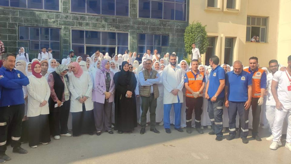 الحضور بالعرض الحضور بالعرض