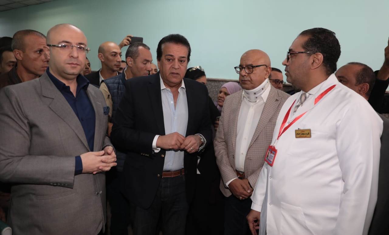 وزير الصحة ومحافظ بني سويف يتفقدان مستشفى الواسطى المركزى وزير الصحة ومحافظ بني سويف يتفقدان مستشفى الواسطى المركزى