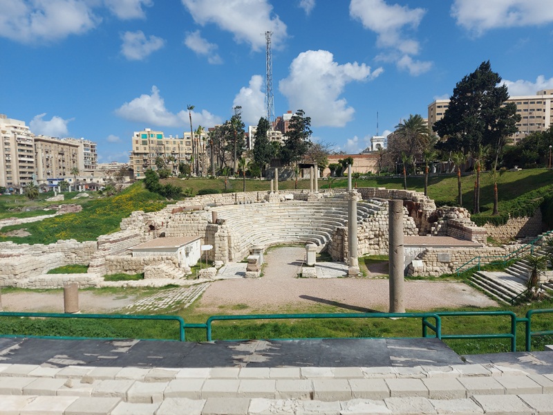 المسرح الرومانى وسط الاسكندرية المسرح الرومانى وسط الاسكندرية