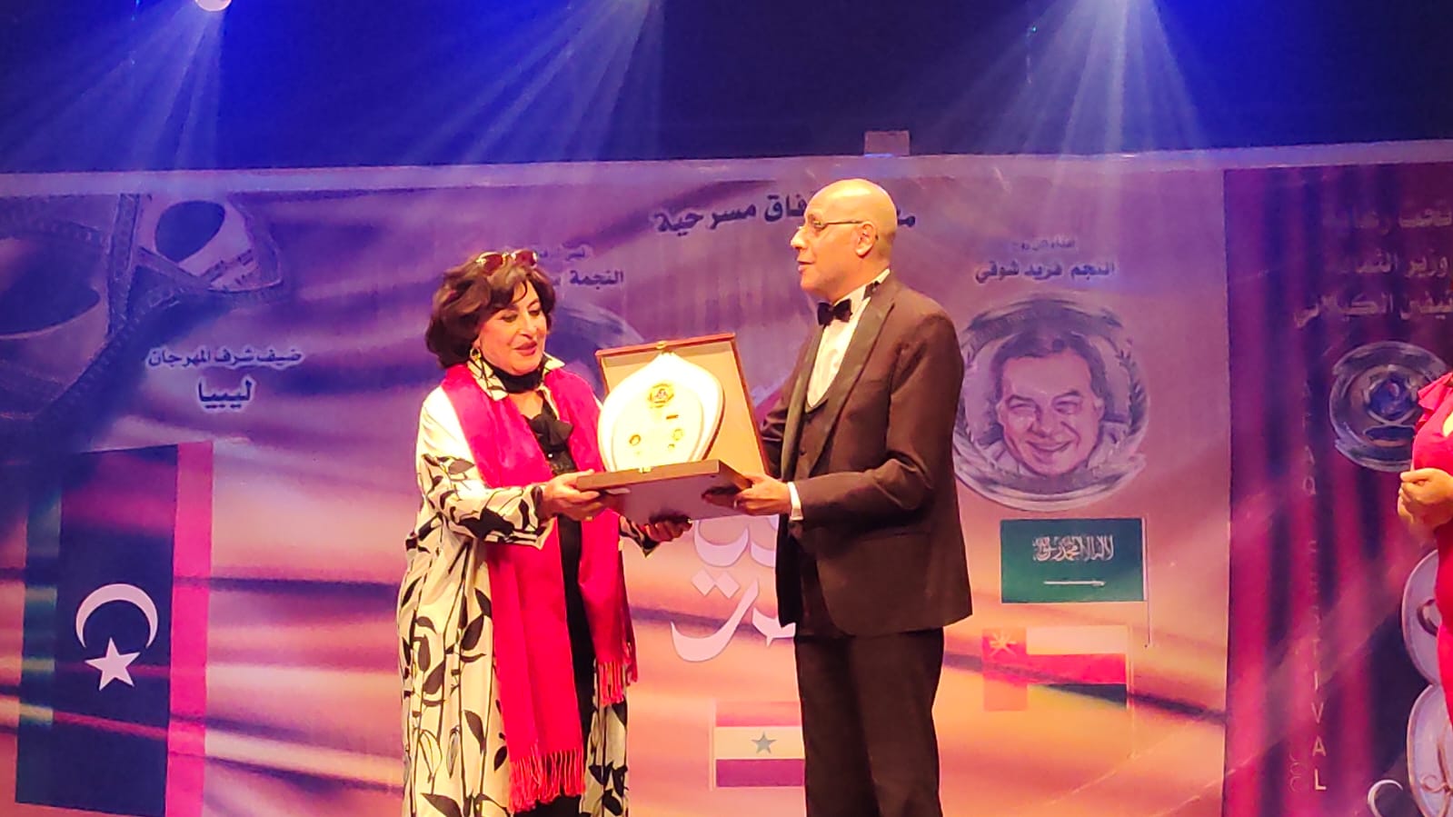 مهرجان أفاق مسرحية يكرم النجمة سهير المرشدى (6) مهرجان أفاق مسرحية يكرم النجمة سهير المرشدى (6)