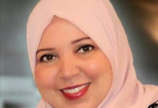 الكاتبة وفاء أنور