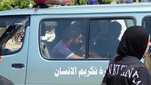 حسين الشحات يحضر جنازة زوج والدته