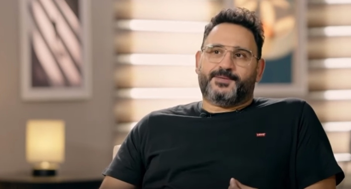 أكرم حسني