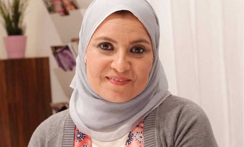 الدكتور هبة قطب
