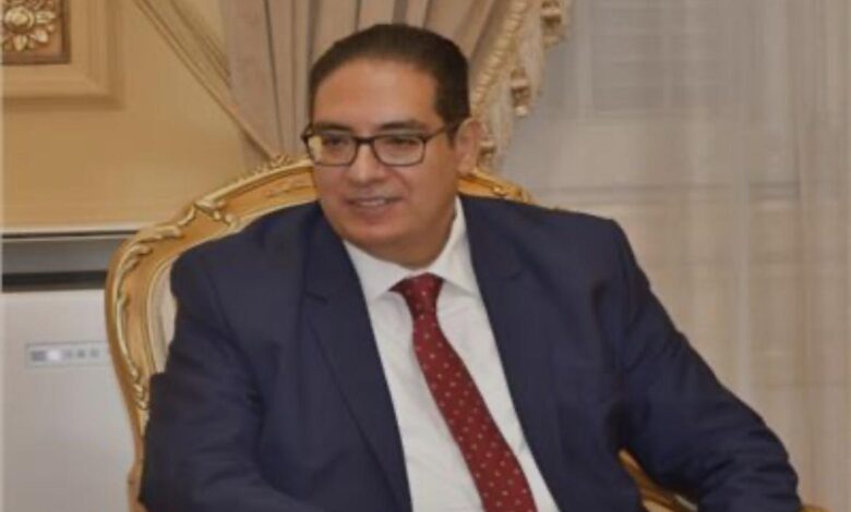 الأستاذ الدكتور محمد سامي عبد الصادق، رئيس جامعة القاهرة