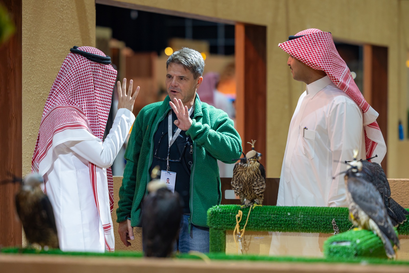 IMG-20260723-WA0019 إطلاق المزاد الدولي لمزارع إنتاج الصقور في السعودية